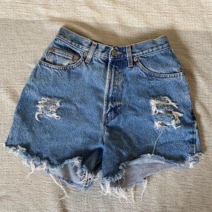 Vintage Distressed High-Waisted Shorts Size 26
